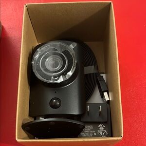 SimpliSafe SimpliCam Indoor HD Wi-Fi Security mod SSCM2 Black Security Camera